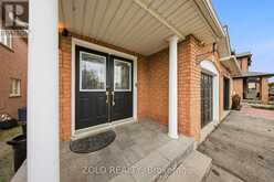 106 ROSANNA CRESCENT | Vaughan Ontario | Slide Image Three