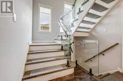 449 ALEX DONER DRIVE | Newmarket Ontario | Slide Image Twenty
