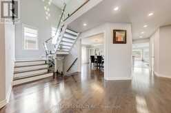 449 ALEX DONER DRIVE | Newmarket Ontario | Slide Image Six