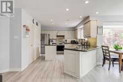 449 ALEX DONER DRIVE | Newmarket Ontario | Slide Image Seven