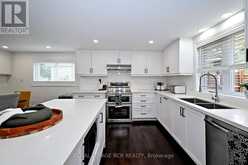 779 SHEPPARD AVENUE | Georgina Ontario | Slide Image Twelve