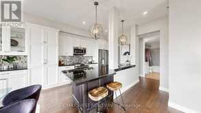 605 - 34 PLAINS ROAD E | Burlington Ontario | Slide Image Eight