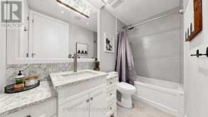 605 - 34 PLAINS ROAD E | Burlington Ontario | Slide Image Twenty-four
