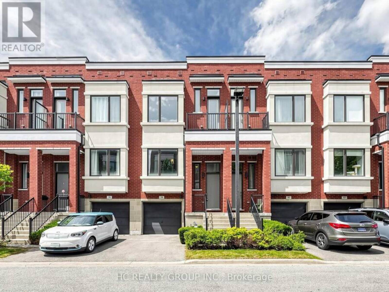 38 LAFFERTY LANE, Richmond Hill, Ontario L4C 0Z8