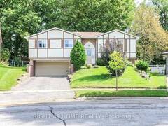 10 CAMPFIRE COURT Barrie Ontario, L4M 5G9