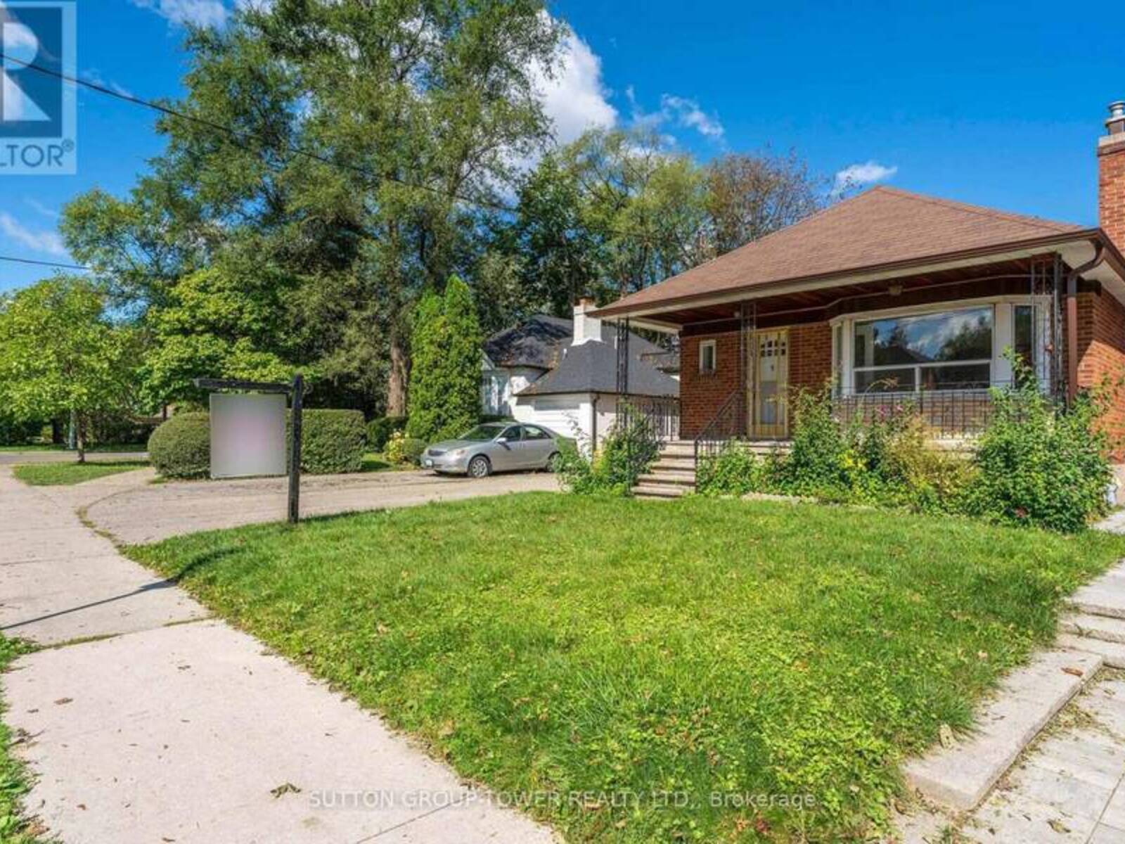 58 SHELBORNE AVENUE, Toronto, Ontario M5N 1Z1
