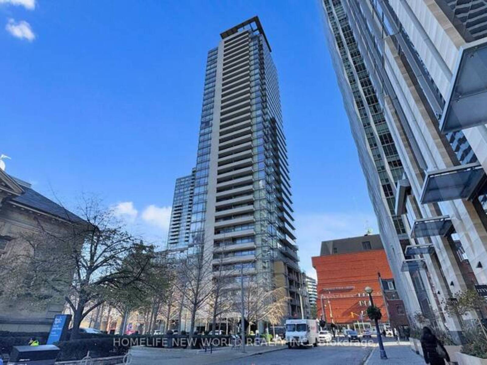 312 - 18 YORKVILLE AVENUE, Toronto, Ontario M4W 3Y8