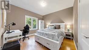 36 MAPLEHYRN AVENUE | East Gwillimbury Ontario | Slide Image Twenty-one