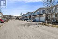 6 - 75 PRINCE WILLIAM WAY | Barrie Ontario | Slide Image Three