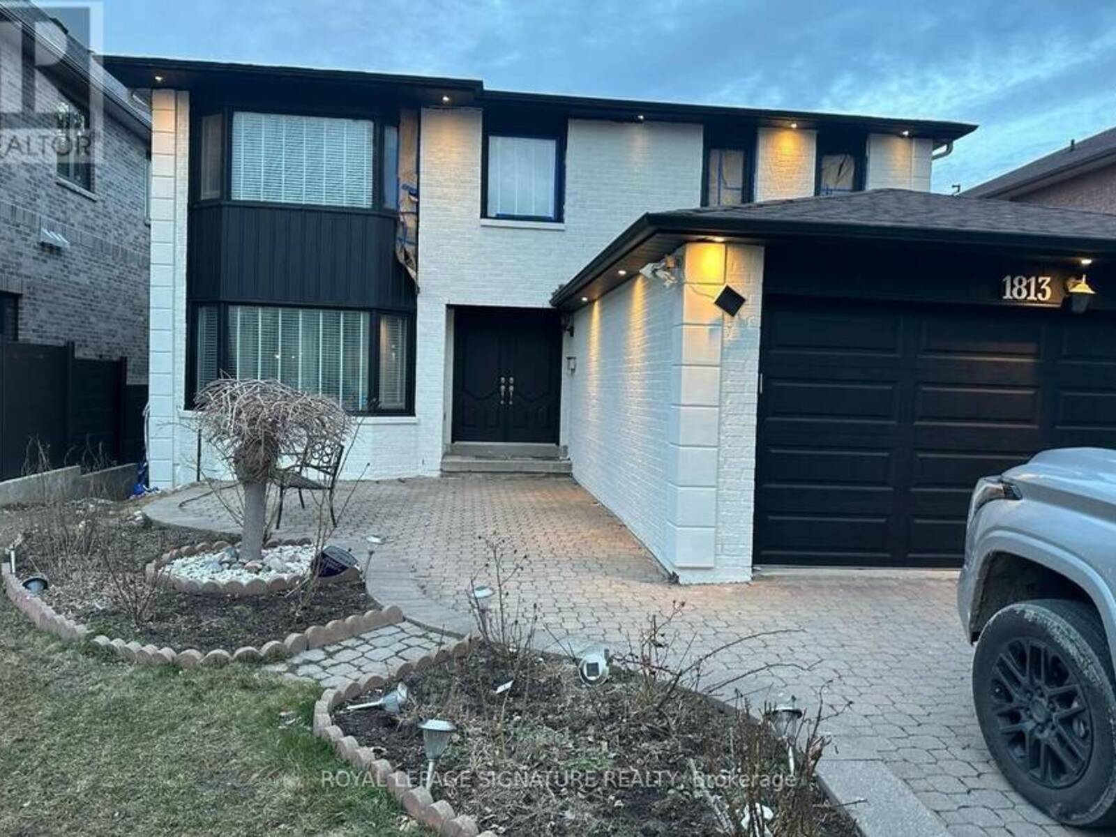 1813 SPRUCE HILL ROAD, Pickering, Ontario L1V 1S5