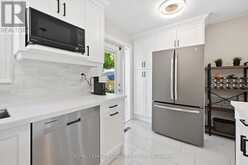 1333 WOODVALE PLACE | Burlington Ontario | Slide Image Six
