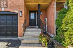 2093 GOLDEN ORCHARD TRAIL | Oakville Ontario | Slide Image Three