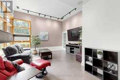 9 ANNIS ROAD | Toronto Ontario | Slide Image Fifteen
