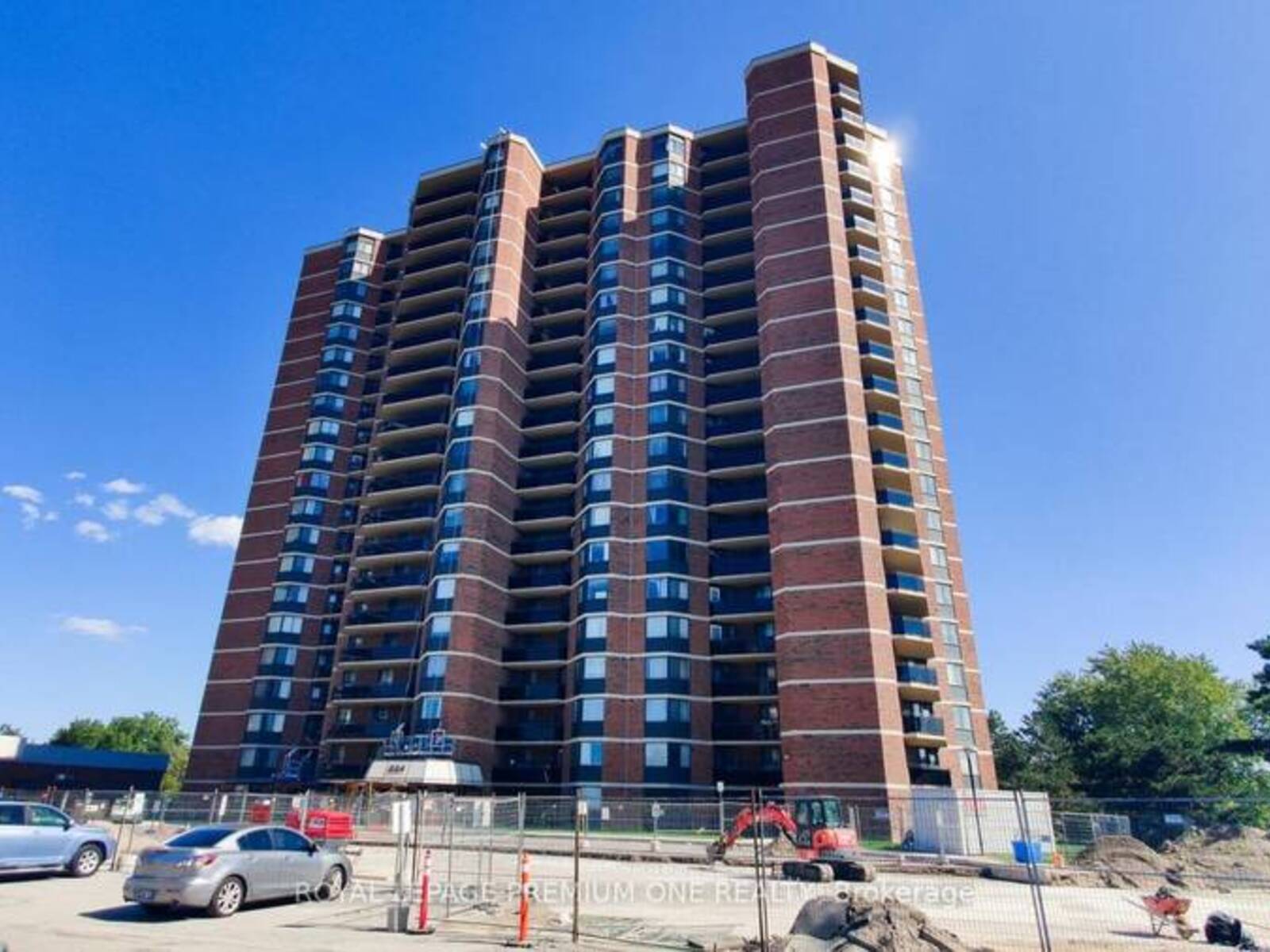 2102 - 234 ALBION ROAD, Toronto, Ontario M9W 6A5