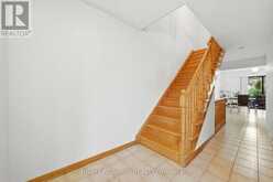 98 BEAVER TERRACE | Toronto Ontario | Slide Image Eighteen