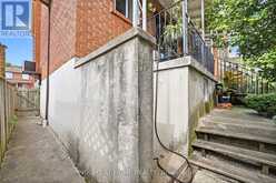 98 BEAVER TERRACE | Toronto Ontario | Slide Image Forty