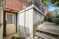 98 BEAVER TERRACE | Toronto Ontario | Slide Image Forty-one