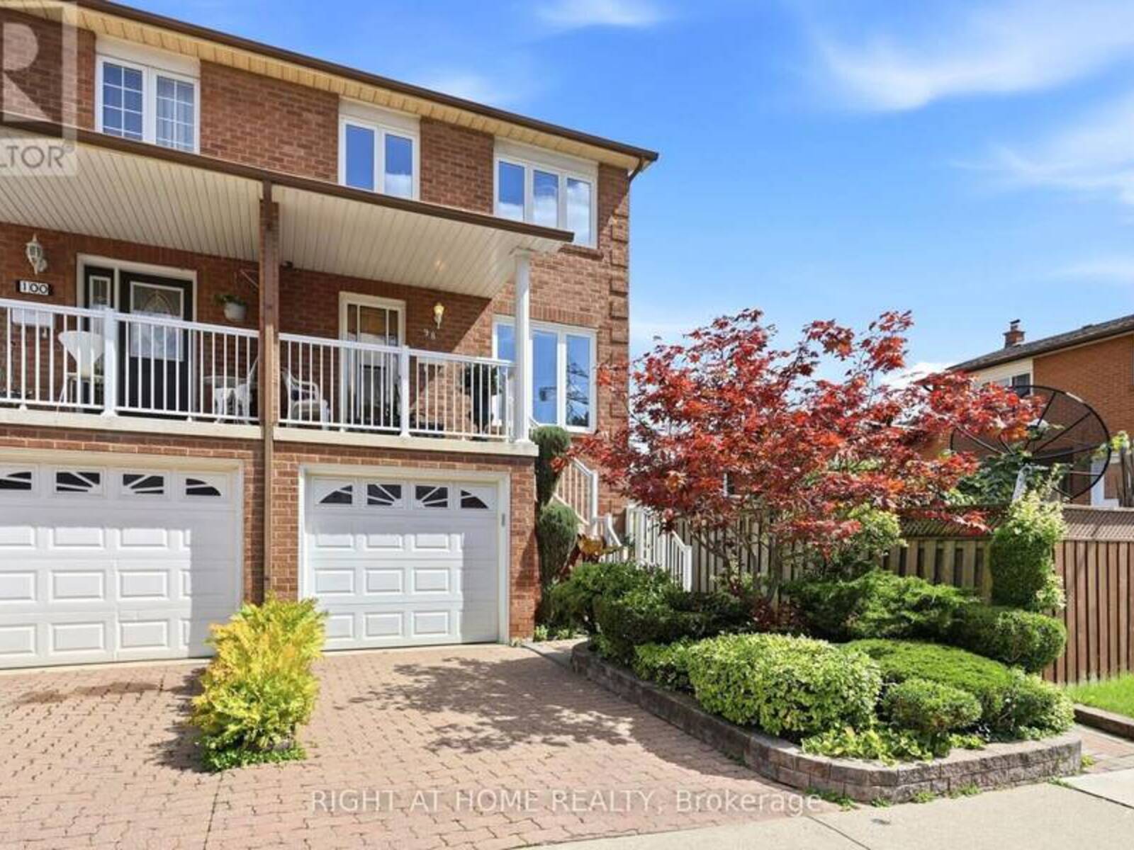 98 BEAVER TERRACE, Toronto, Ontario M6H 4G8