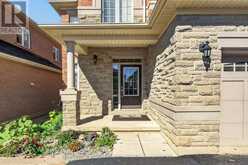 44 MATTEO TRAIL | Hamilton Ontario | Slide Image Four