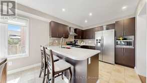 762 MCCUE DRIVE | Oshawa Ontario | Slide Image Eight