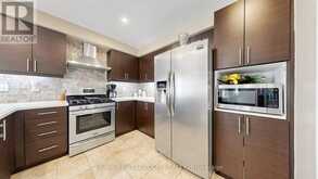 762 MCCUE DRIVE | Oshawa Ontario | Slide Image Nine