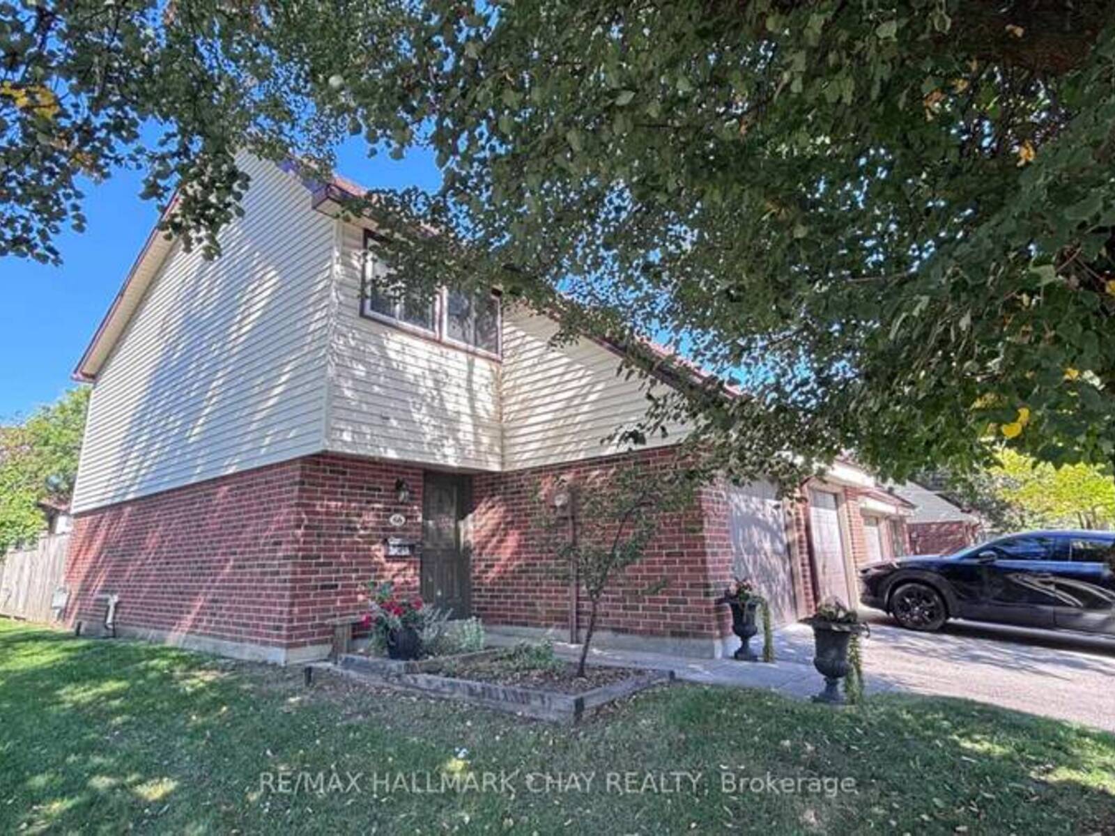 66 - 28 DONALD STREET, Barrie, Ontario L4N 4S6