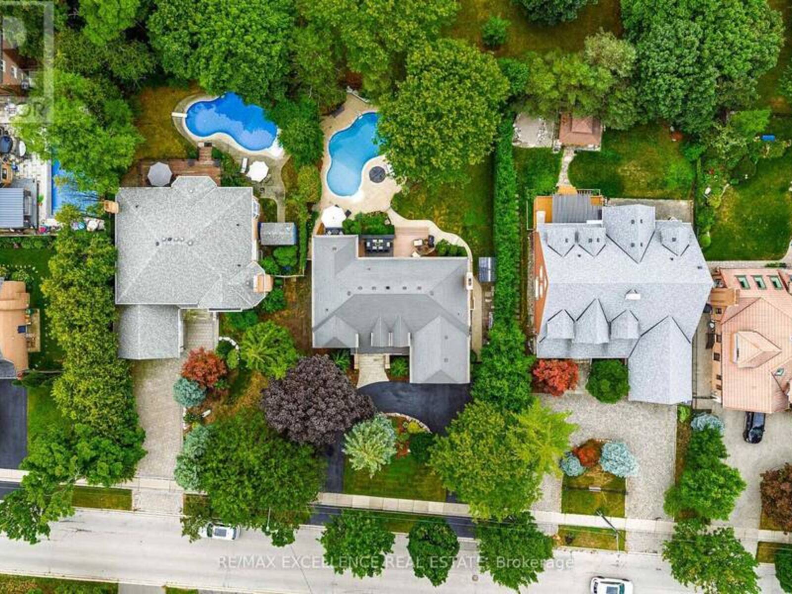 2446 HAMMOND ROAD, Mississauga, Ontario L5K 1T2