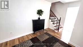 20 AINSWORTH STREET | Hamilton Ontario | Slide Image Four