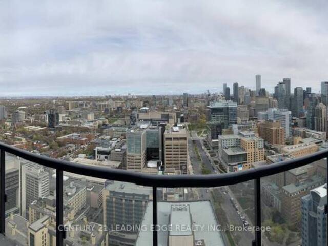 3301 - 488 UNIVERSITY AVENUE Toronto Ontario, M5G 0C1 - 2 Bedrooms Condo For Sale