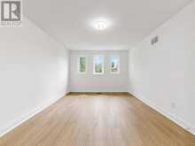 21 LOVEKIN GROVE | Toronto Ontario | Slide Image Nineteen