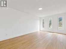 21 LOVEKIN GROVE | Toronto Ontario | Slide Image Six