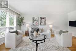 19 DECARIE CIRCLE | Toronto Ontario | Slide Image Ten