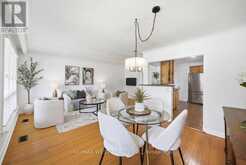 19 DECARIE CIRCLE | Toronto Ontario | Slide Image Thirteen