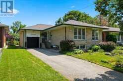19 DECARIE CIRCLE | Toronto Ontario | Slide Image Forty-five