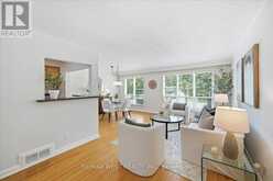19 DECARIE CIRCLE | Toronto Ontario | Slide Image Eight
