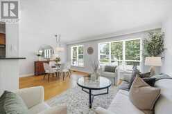 19 DECARIE CIRCLE | Toronto Ontario | Slide Image Nine