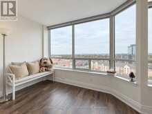 1509 - 120 PROMENADE CIRCLE | Vaughan Ontario | Slide Image Nine