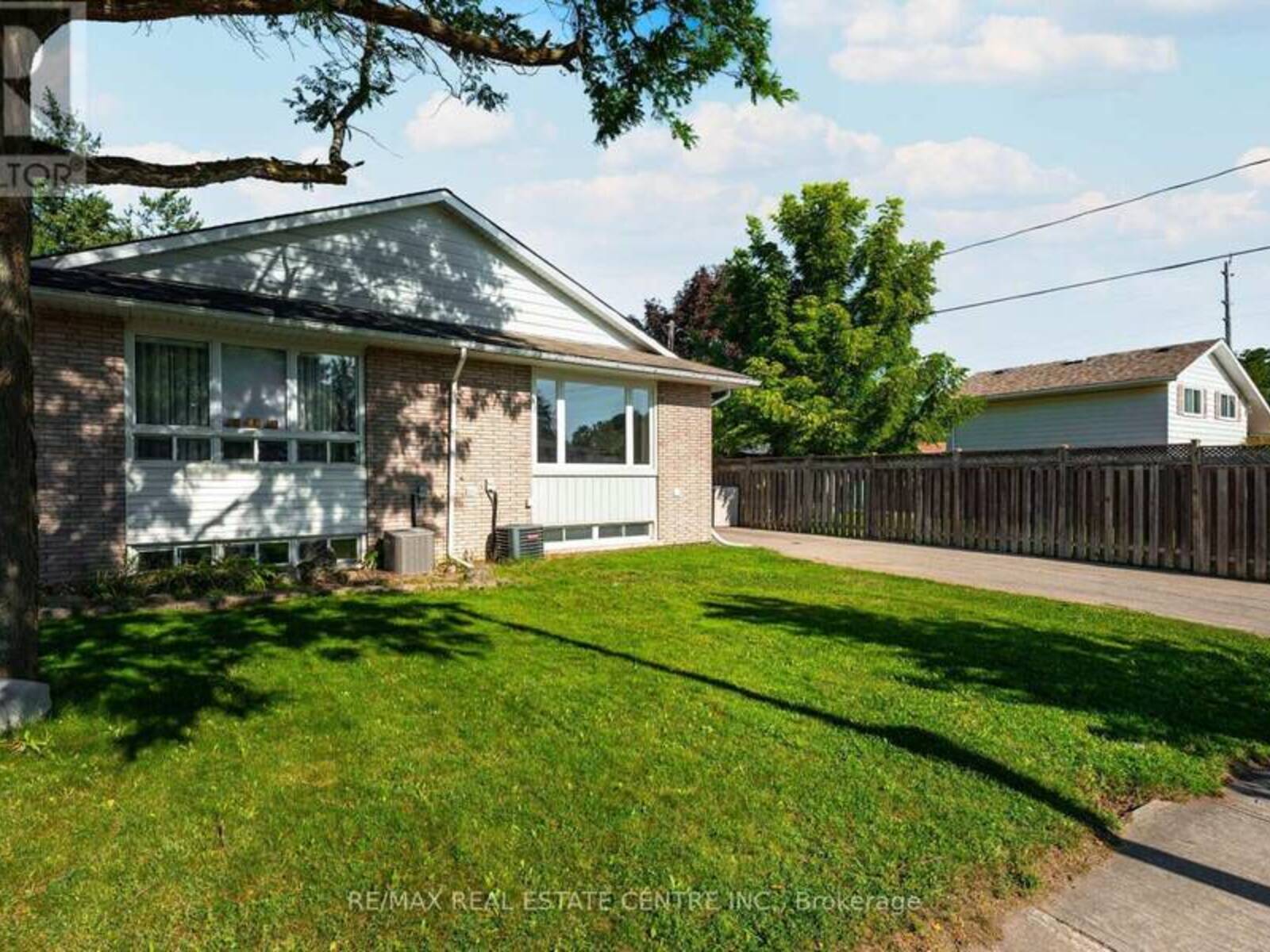 7 MADISON AVENUE, Orangeville, Ontario L9W 1R9