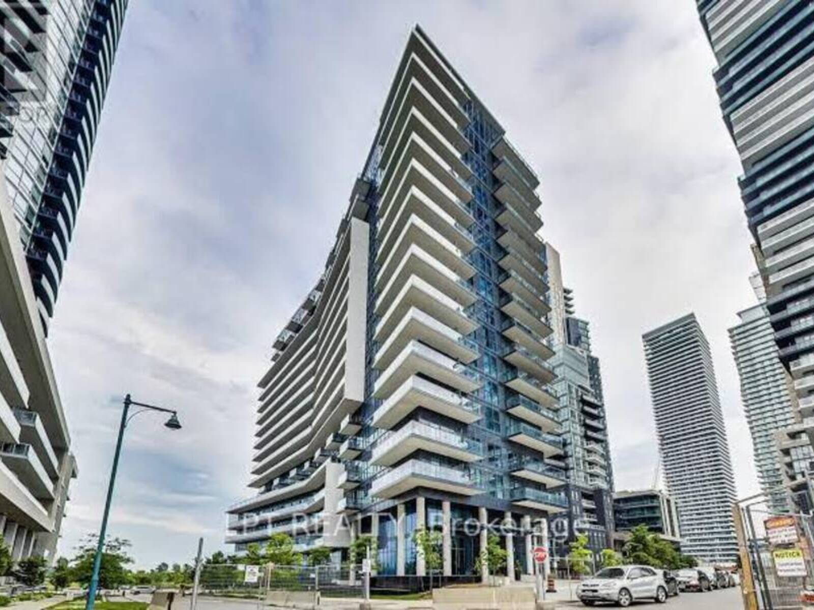 1015 - 390 ANNIE CRAIG DRIVE, Toronto, Ontario M8V 0H1
