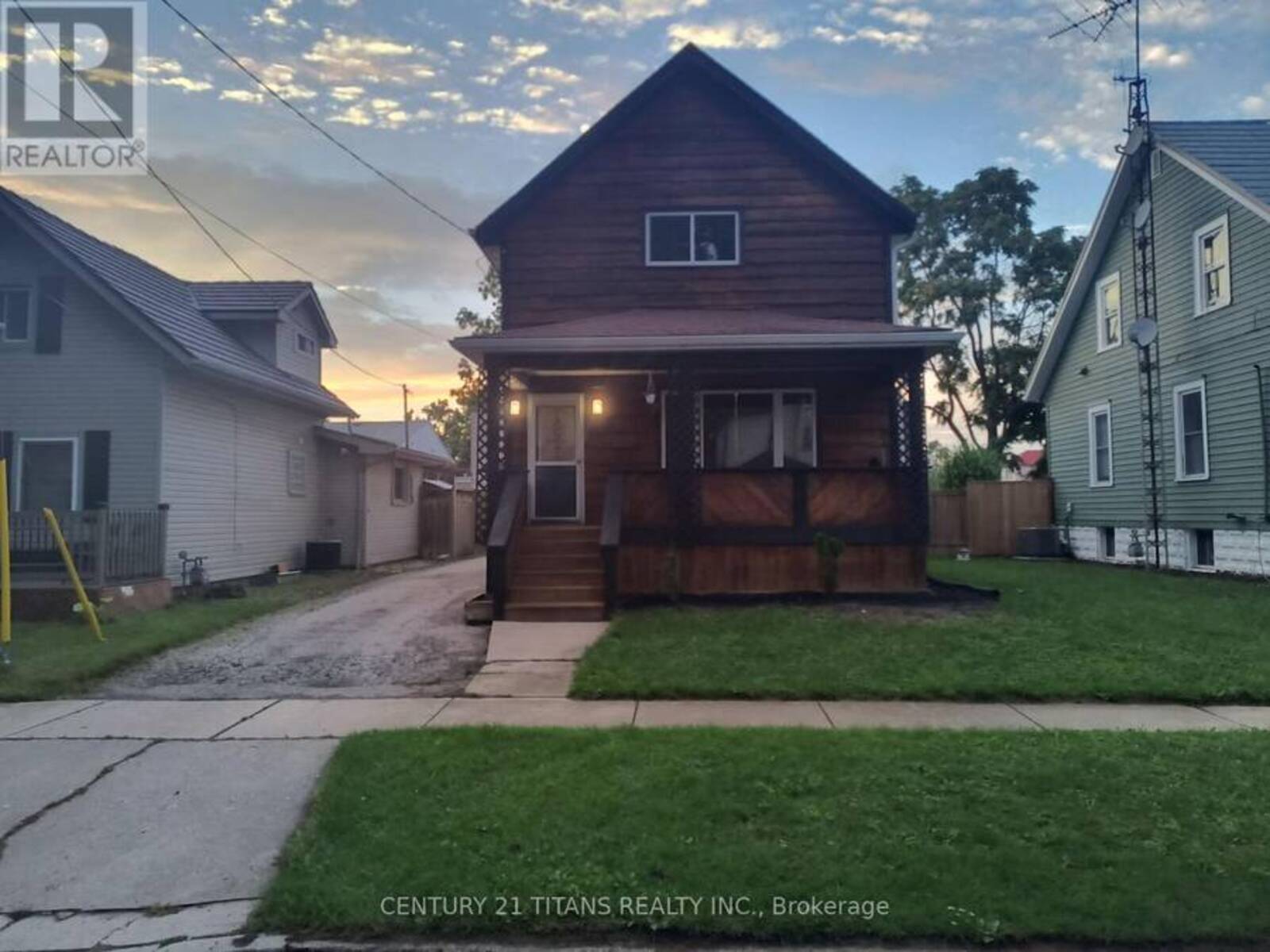 5 POPLAR STREET, Chatham, Ontario N7L 1J8