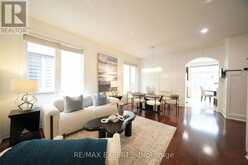53 BRAITH CRESCENT | Whitchurch-Stouffville Ontario | Slide Image Five