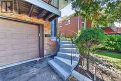 2330 GLASTONBURY ROAD S | Burlington Ontario | Slide Image Four