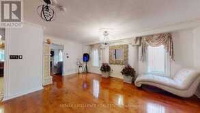 12 PRADO COURT | Toronto Ontario | Slide Image Six