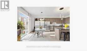 78 BEN SINCLAIR AVENUE | East Gwillimbury Ontario | Slide Image Six