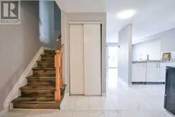 256 DUNSMORE LANE | Barrie Ontario | Slide Image Five