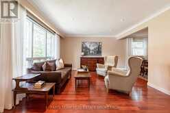 90 BEDFORD PARK AVENUE | Richmond Hill Ontario | Slide Image Twelve