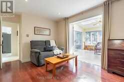 90 BEDFORD PARK AVENUE | Richmond Hill Ontario | Slide Image Sixteen