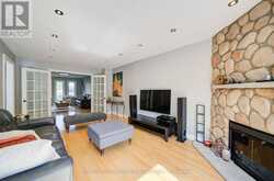 12 BELLSIDE DRIVE | Markham Ontario | Slide Image Twelve