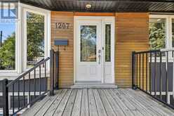 1207 PINEGROVE ROAD | Oakville Ontario | Slide Image Three