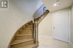 43 MIKE BOSHEVSKI COURT | Aurora Ontario | Slide Image Thirty-eight